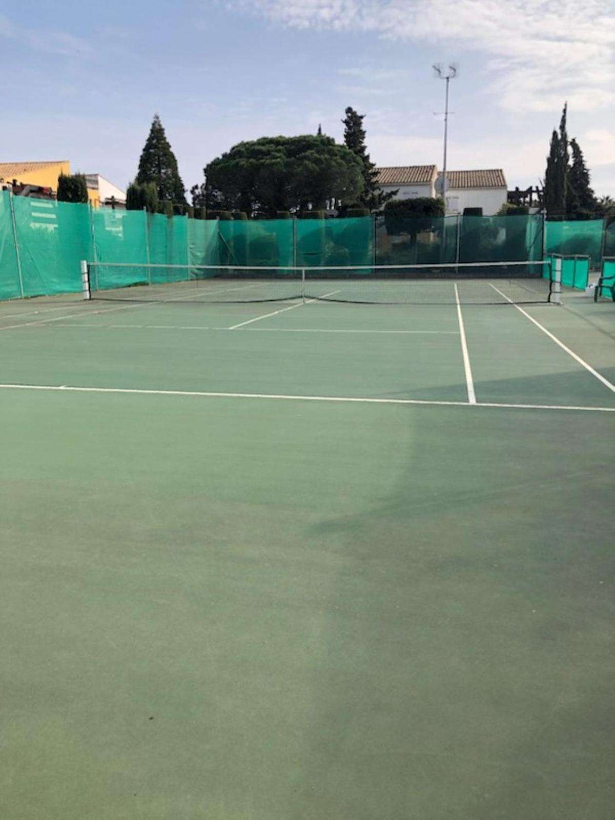 אגדה Tennis Village מראה חיצוני תמונה